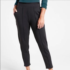 Athleta Venice Pintuck pan